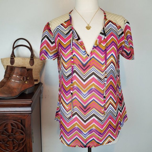 Liberty Love Sheer Top Front Neck Tie Chevron, M (Juniors) - Picture 1 of 8